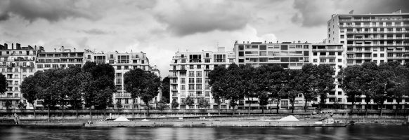 La barge de sable en bord de Seine
