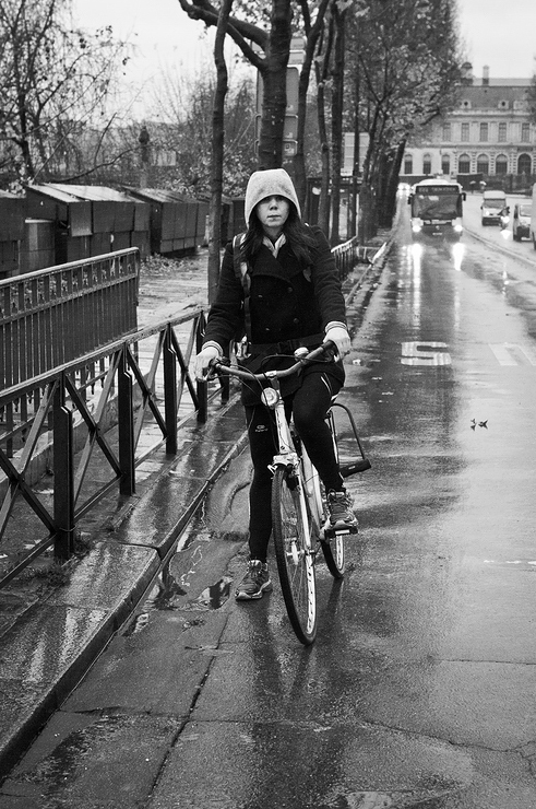 Sous la pluie à vélo