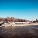 Barge sur la Seine
